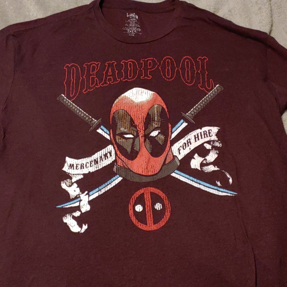deadpool t-shirt